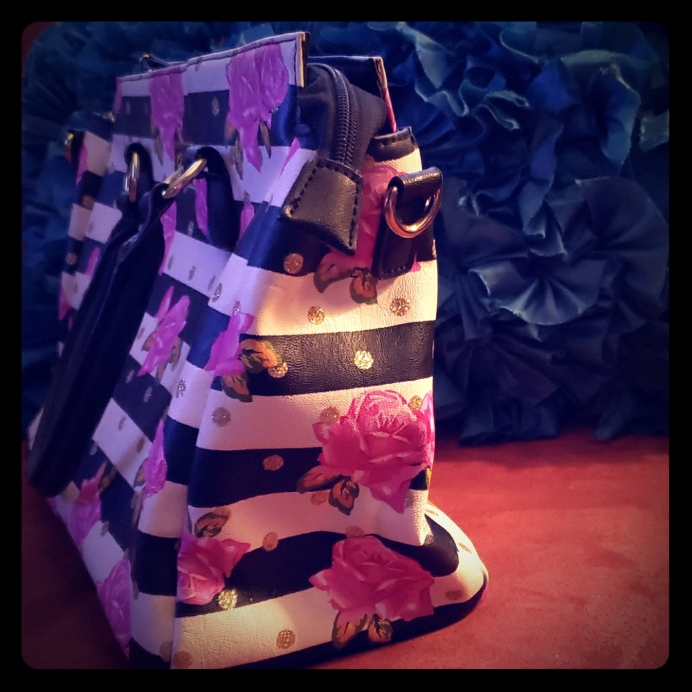 Handbag